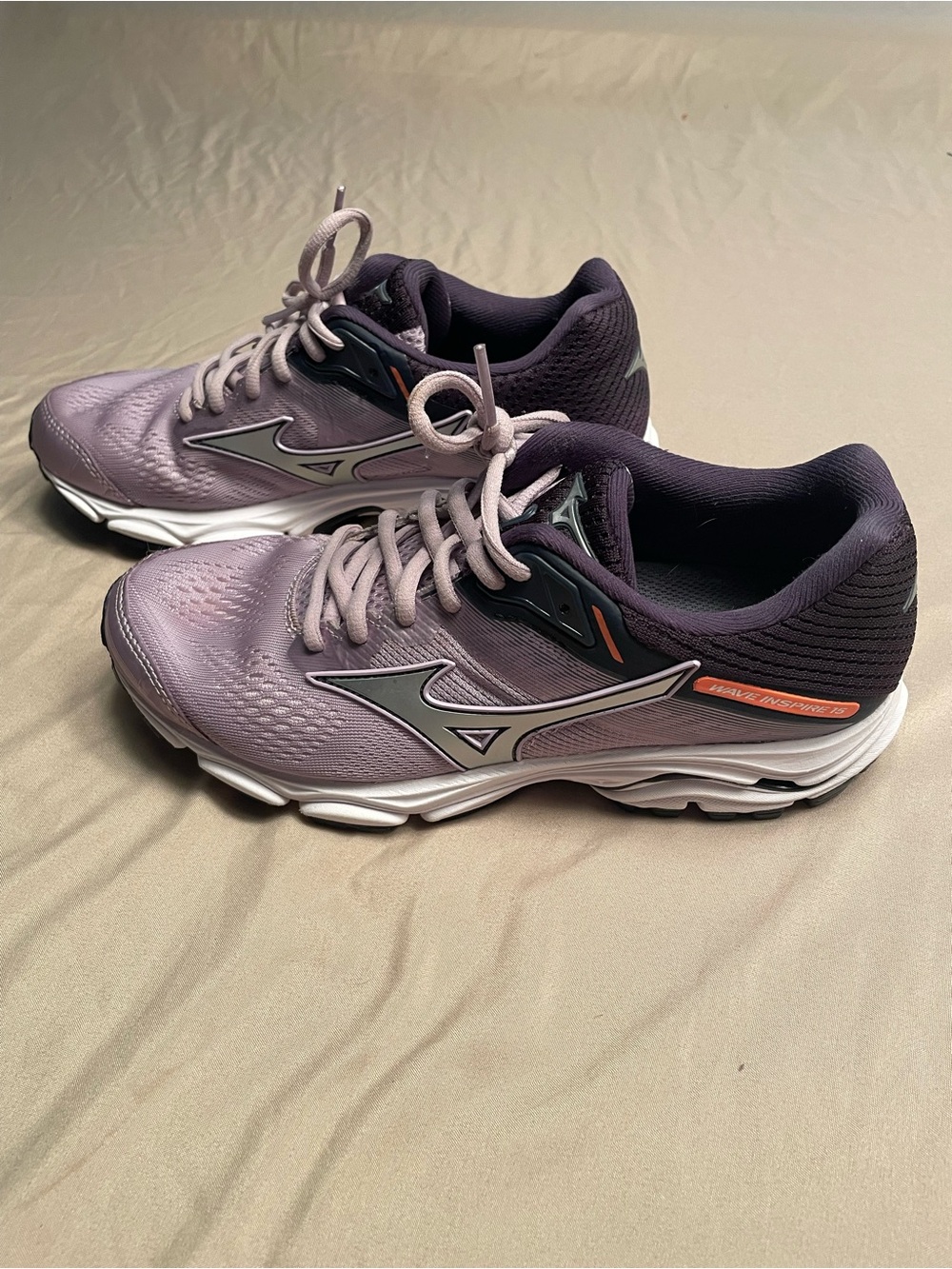 Mizuno Wave Inspire 15 - Women's size 8 - Running Stability Shoe - Lavender